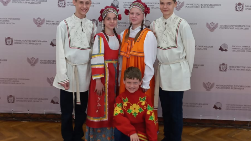 Яснополянская «Карусель» стала победителем XXVII областного детского фольклорно-этнографического фестиваля «Радуга — 2023»