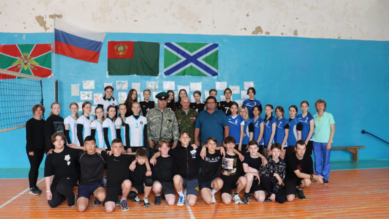 Накануне Дня пограничника в Ташле прошел турнир по волейболу среди школьников