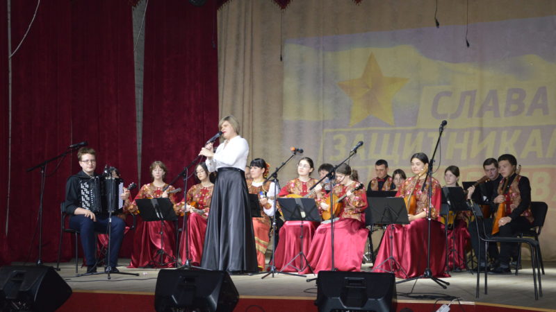 Для жителей района в Ташлинском РДК состоялся праздничный концерт