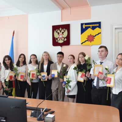 В Медногорске чествовали медалистов