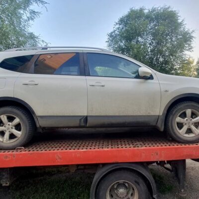 Приставы арестовали автомобиль оренбуржца из-за долгов за тепло