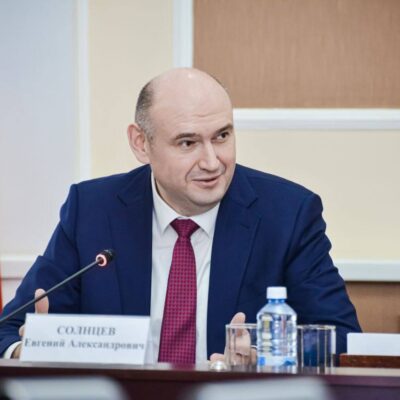 Губернатор Оренбуржья поздравил торговых работников