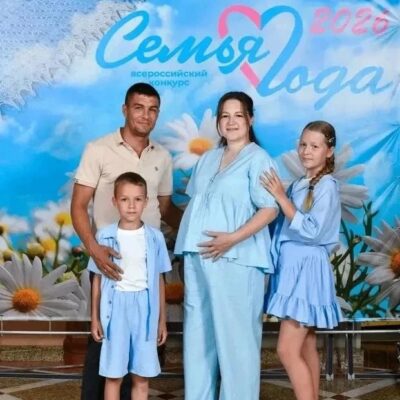 Семья Швецовых из Грачевского района стала бронзовым призером регионального этапа Всероссийского конкурса «Семья года» в номинации «Молодая семья»