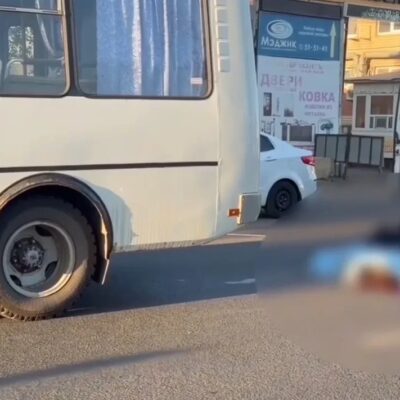 В Оренбурге автобус насмерть сбил 23-летнего пешехода