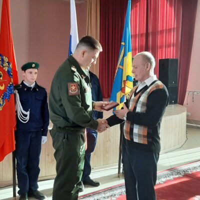 В Медногорске вручили награды участникам СВО и семьям погибших героев