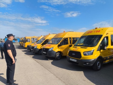 В Шарлыкском районе все школьные автобусы прошли проверку сотрудников Госавтоиспекции