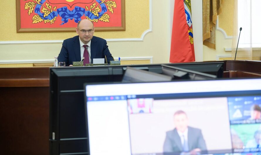 Евгений Солнцев доложил Дмитрию Патрушеву о сезонных полевых работах в Оренбуржье