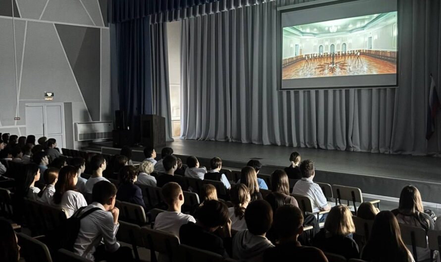 В Оренбуржье на осенних каникулах стартовали премьерные показы фильма «Курск: Живая память»