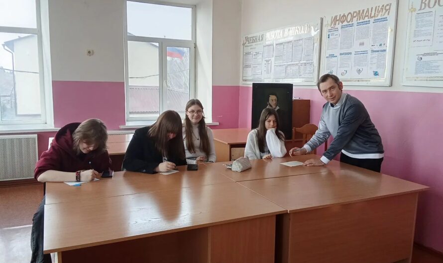 Юные журналисты из Оренбуржья поговорили с настоящим писателем