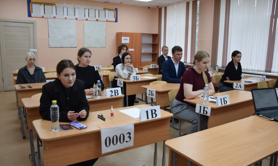 Шарлыкские выпускники сдали один из главных экзаменов