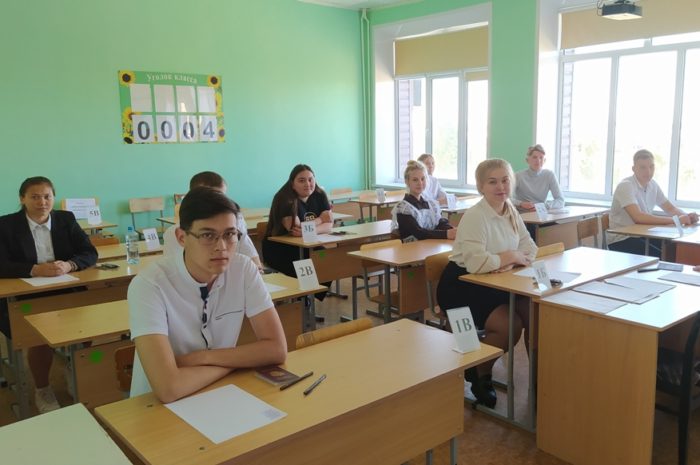 Школьники Новоорского района сдали ЕГЭ по русскому языку