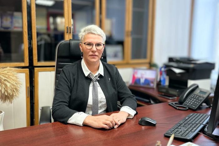 Елена Семёнова поздравила сотрудников и ветеранов прокуратуры Новоорского района