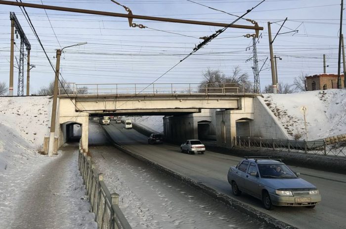 В Орске ограничат движение под мостом на улице Путейской