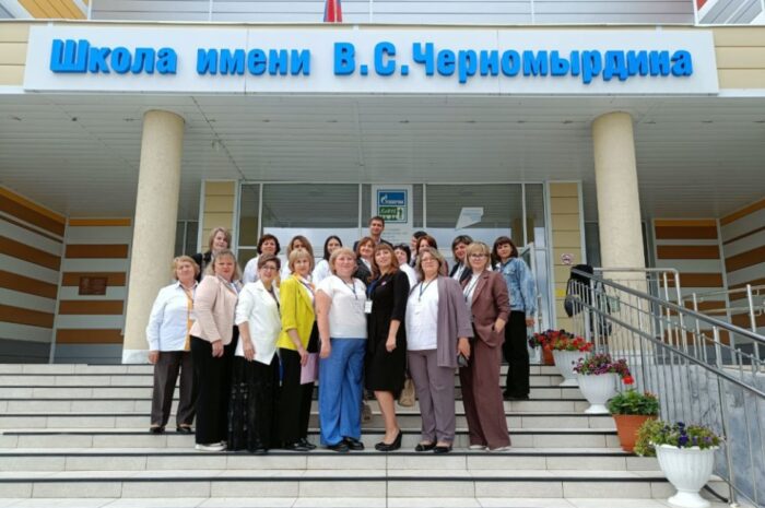 С сентября зарплата педагогов в Оренбуржье вырастет ещё на шесть процентов