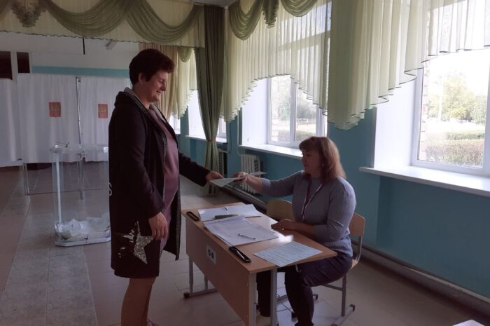 Жители Новоорского района активно участвуют в голосовании на выборах губернатора