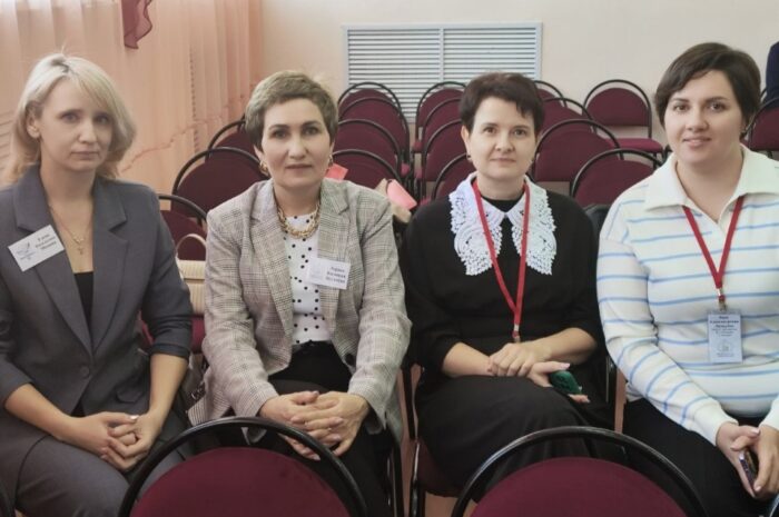 Педагоги Новоорского района выступили на зональном этапе конкурсов профмастерства в Кваркено