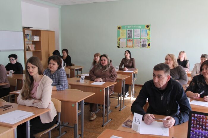 В Новоорске прошла Всероссийская акция «Сдаём вместе. День сдачи ЕГЭ родителями»