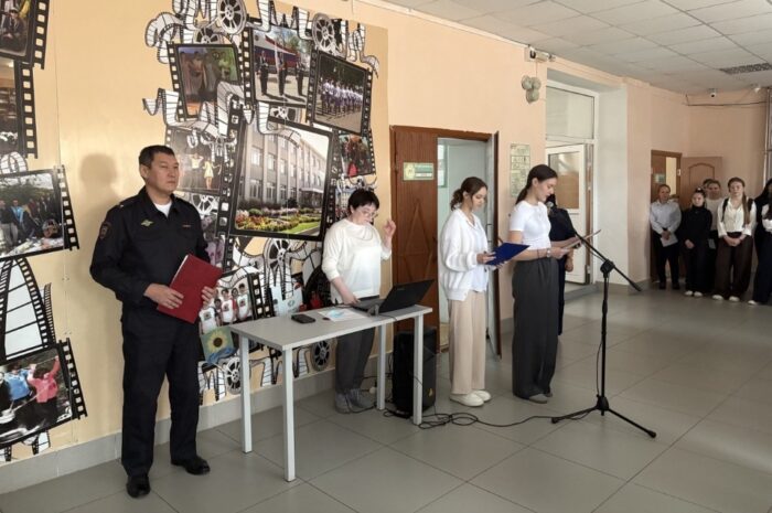 В Новоорске прошло мероприятие к Дню памяти погибших сотрудников полиции