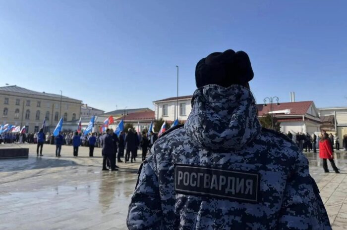 Евгений Солнцев поздравил сотрудников Росгвардии с их профессиональным праздником
