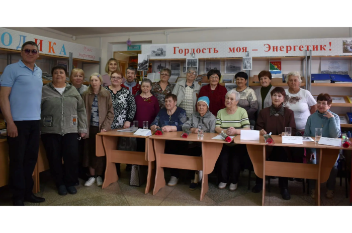 И края в мире нет дороже…