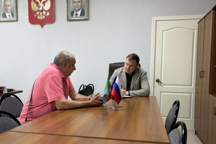 Обращения жителей Энергетика к главе не остаются без ответа