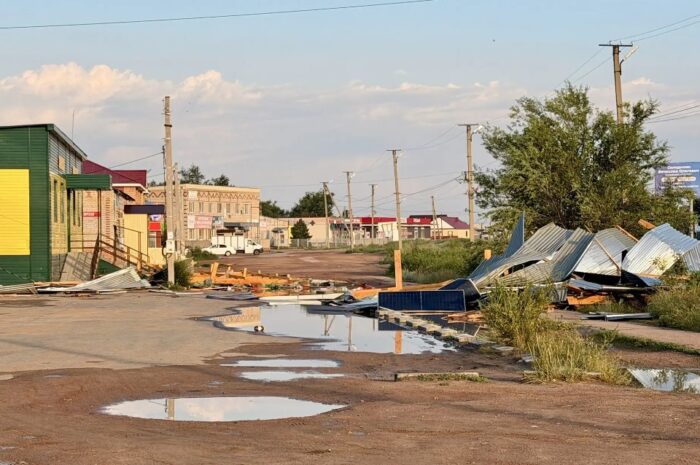 В Новоорске ведётся оценка ущерба, нанесённого в результате ураганного ветра