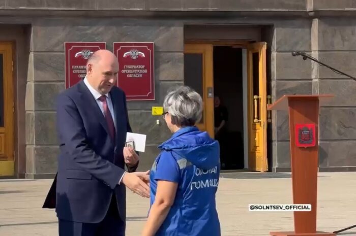 Евгений Солнцев: «Первая партия новых машин скорой помощи прибыла в Оренбуржье»