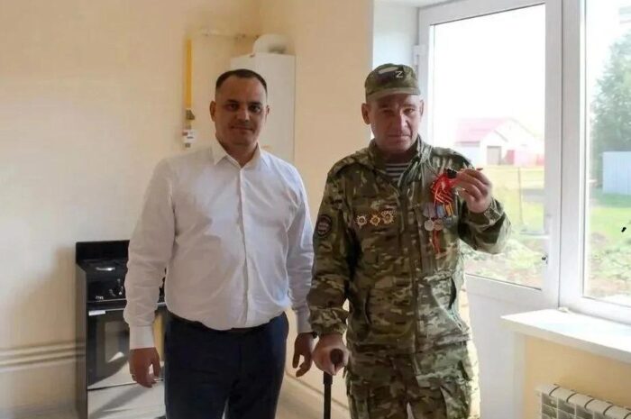 Ветеран СВО из Оренбуржья Альберт Нерсесян занялся на родине деревообработкой