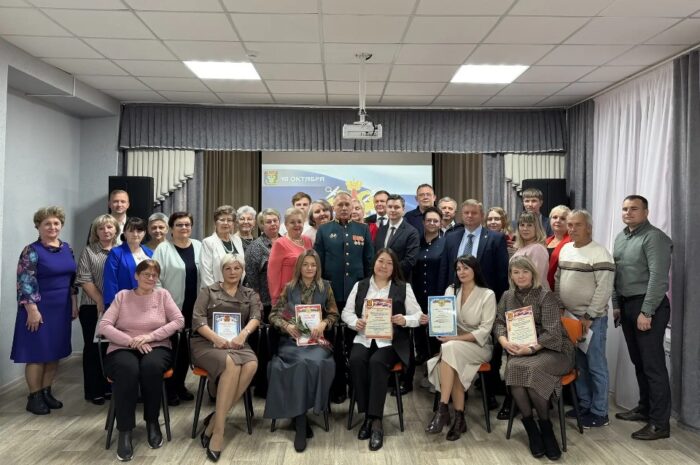 В честь 88-летия военкомата Оренбуржья наградили сотрудниц Новоорского района
