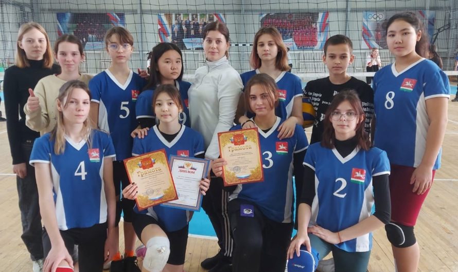 Команда девушек из Первомайской ДЮСШ выиграла районные соревнования по волейболу