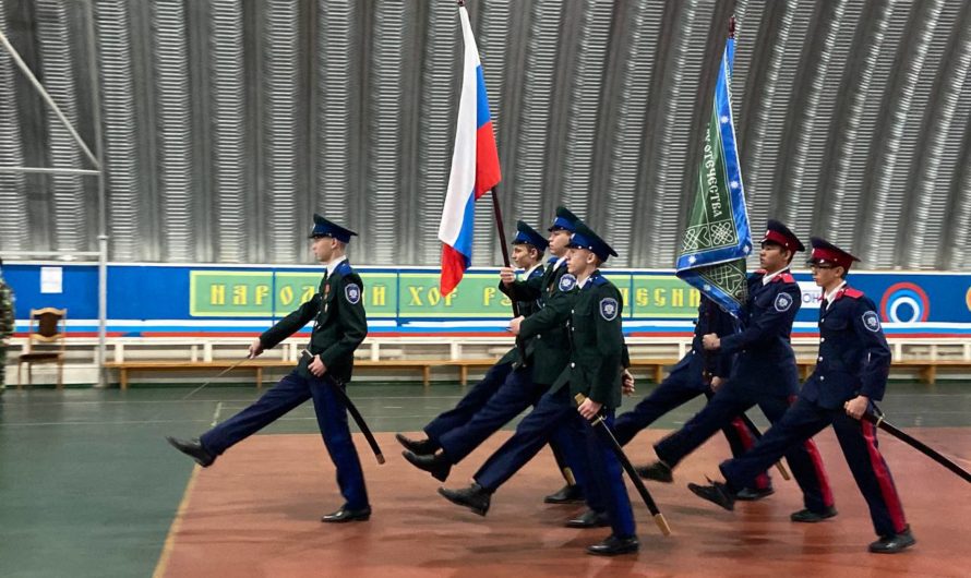 Оренбургские казачата встретили Новый год в лагерной смене