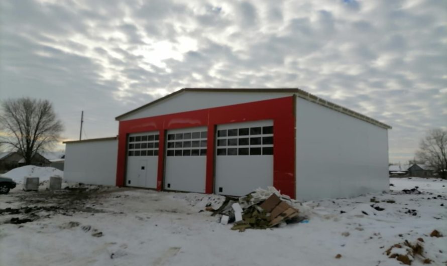В Первомайском районе продолжается строительство пожарного депо