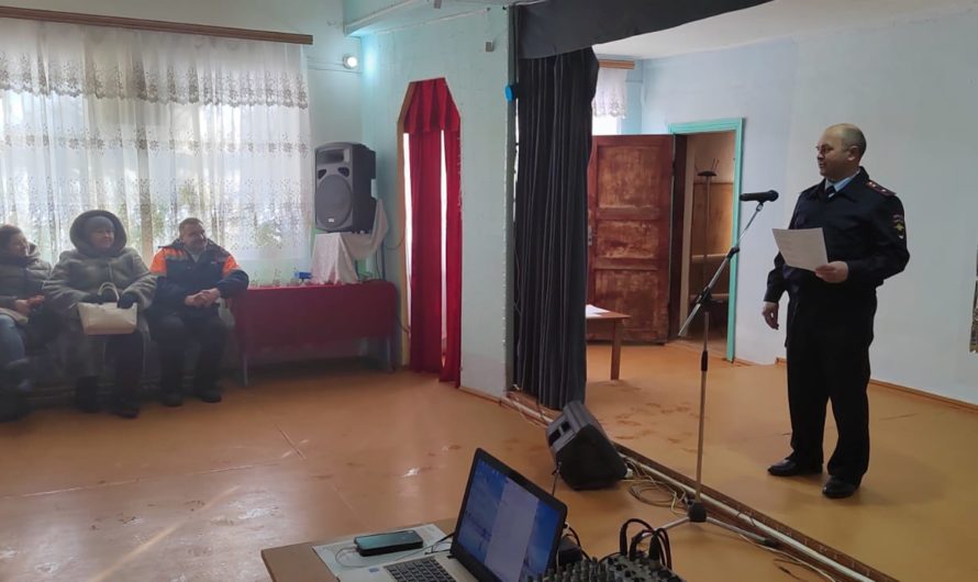 Первомайские участковые продолжают отчитываться перед населением