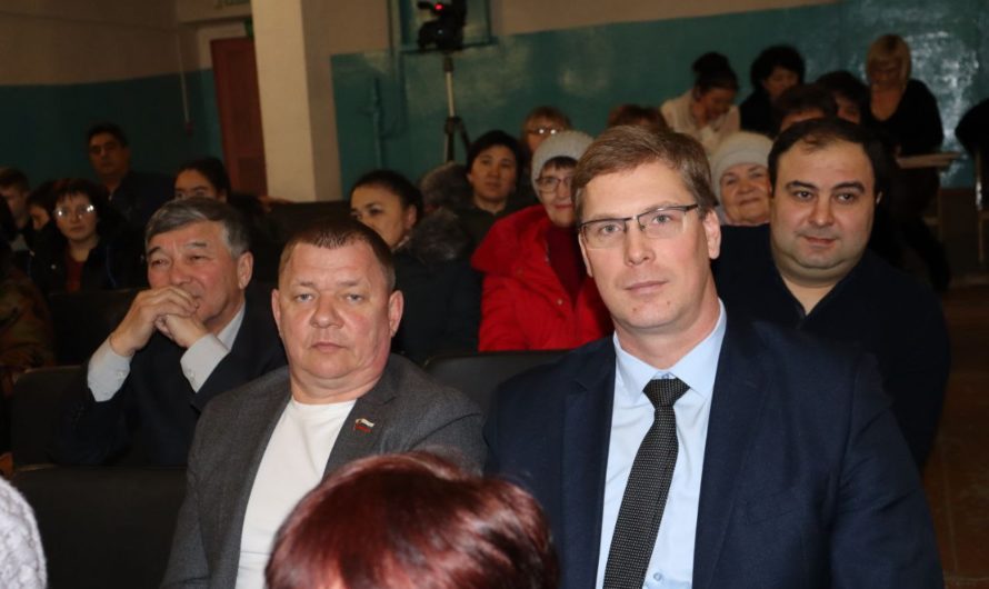 Александр Васильев и Сергей Аверкиев побывали на концерте в поселке Малом Зайкине
