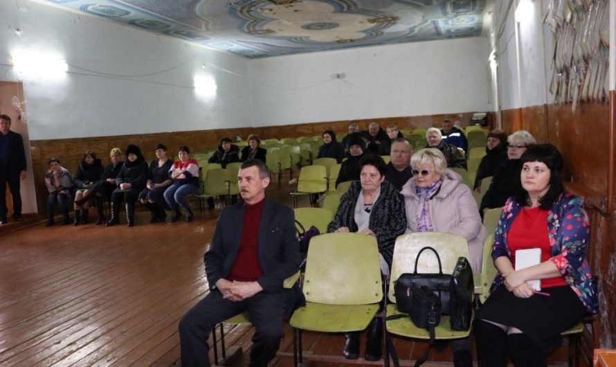 В селе Сергиевка состоялась рабочая встреча представителей власти с населением