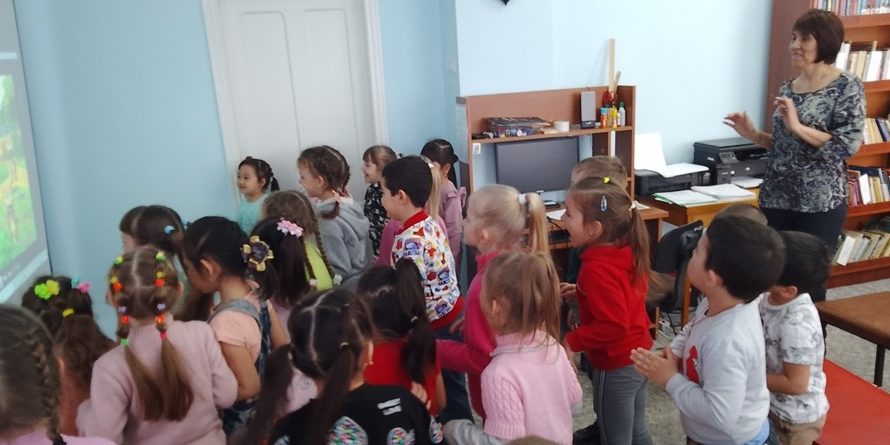 Читатели Первомайской детской библиотеки познакомились с творчеством Валентина Берестова