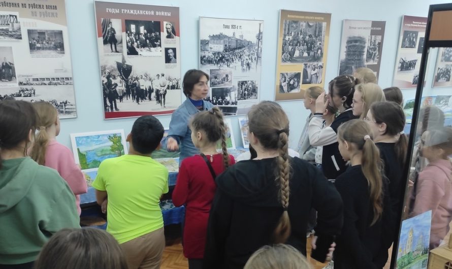 В выставочном зале Первомайского музея открылась областная выставка
