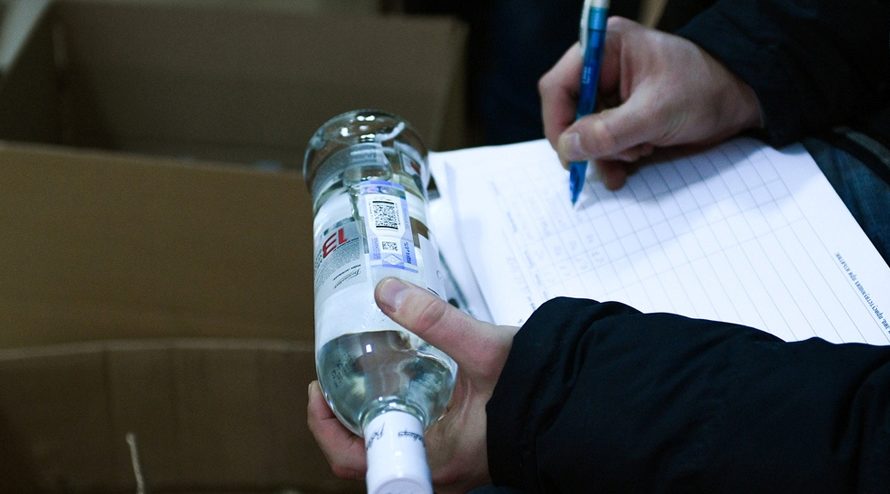 Житель Первомайского района продал спиртосодержащую продукцию без лицензии