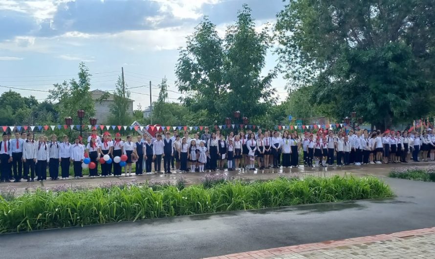 В Первомайском прошел школьный слет “Нам этот мир завещано беречь!”