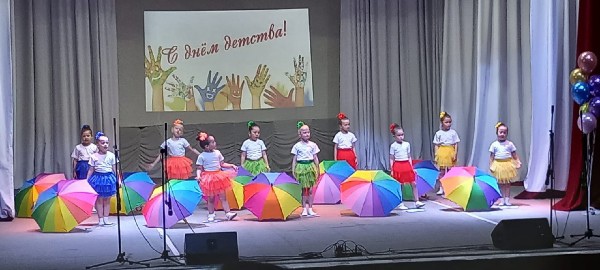 В районном Доме культуры “Нива” отпраздновали областной День детства