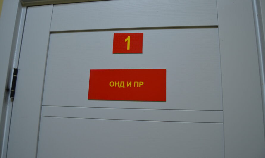 Сотрудники МЧС напоминают первомайцам о мерах безопасности при праздновании Пасхи