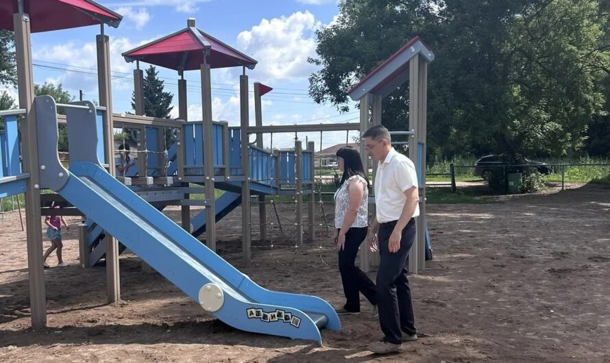 В селе Елатомка Бугурусланского района появится новая детская площадка