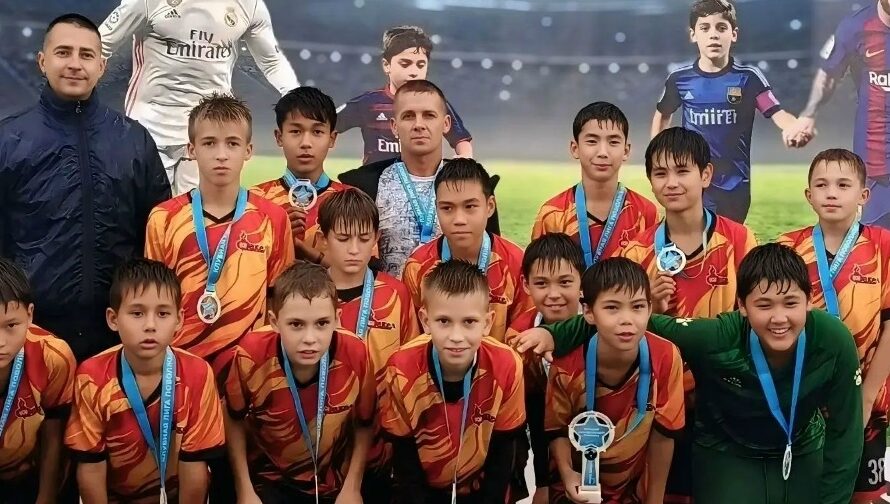 Первомайские футболисты стали призерами турнира в Самаре