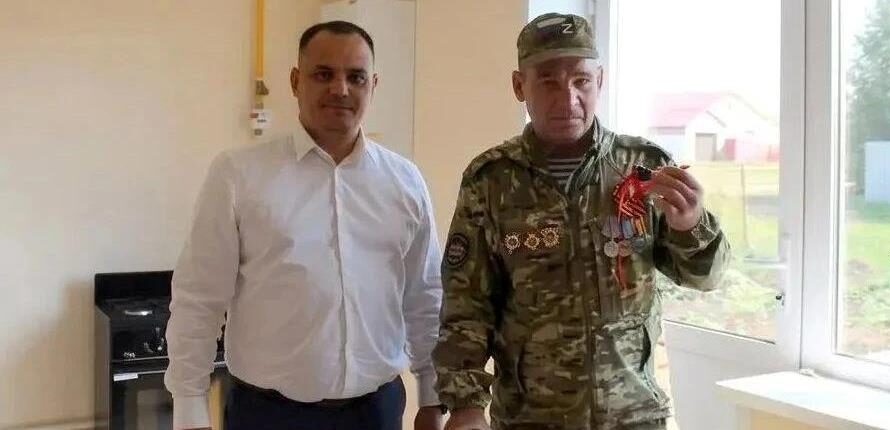 Грачевский ветеран СВО занялся на родине деревообработкой