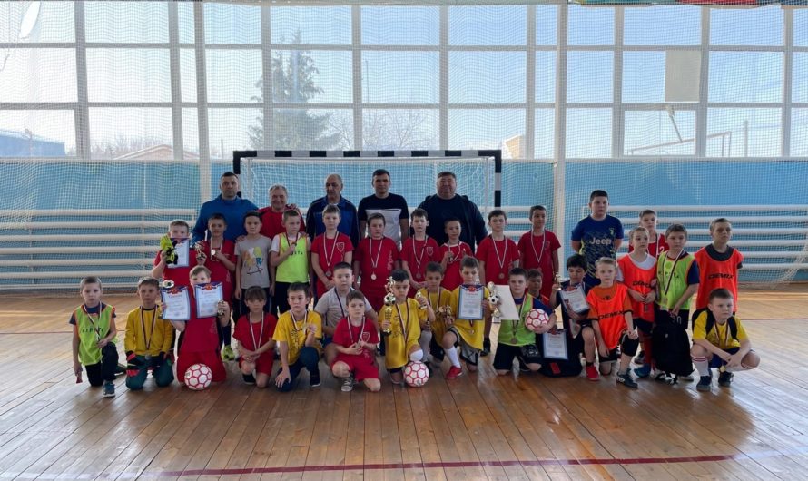 В ФОКе “Батыр” прошел турнир по мини-футболу среди школьников