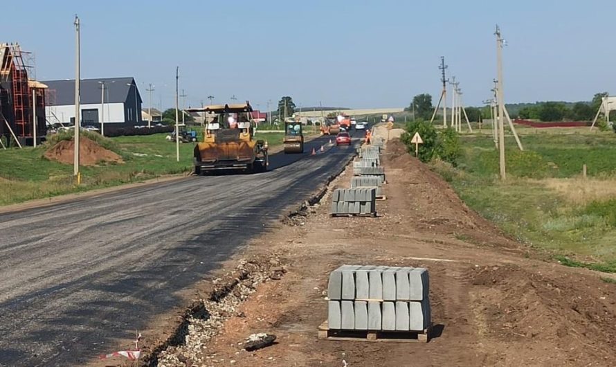На автодороге «Бугуруслан–Старокутлумбетьево» от станции Заглядино до границы с Бугурусланским районом уложили новый асфальт