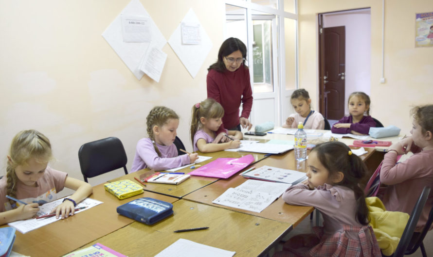 Развивать способности по различным направлениям юным жителям Асекеевского района помогают педагоги центра внешкольной деятельности