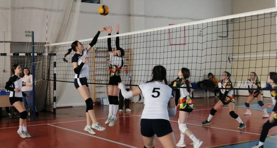 Асекеевские волейболистки приняли участие в турнире «Новая высота»
