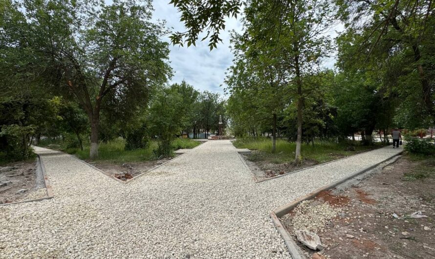 В Бугуруслане в рамках проекта благоустраивают сквер «Комсомольский»