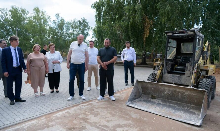 Евгений Солнцев продолжает работать в районах Оренбуржья